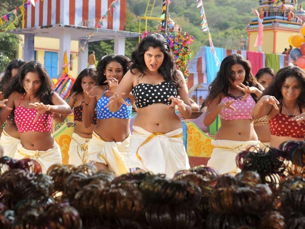 18 பேர்...