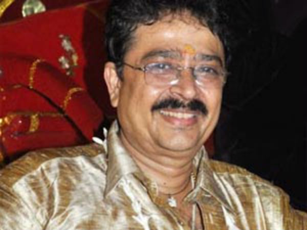 மக்கள் கையில் இருக்கிறது