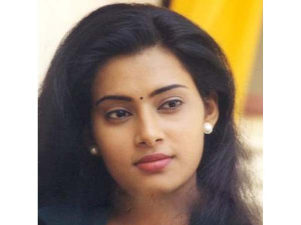 உன்னை எனக்கு பிடிக்குதே