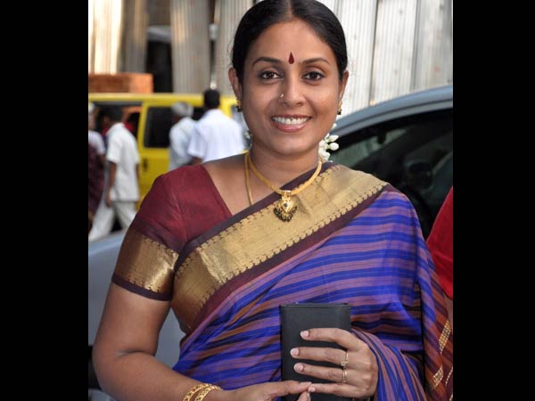 சரண்யா பொன்வண்ணன்
