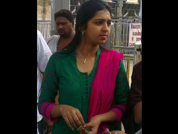 பாடி அசத்திய லட்சுமி மேனன்