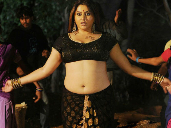 கண்ணில் ஏதோ...