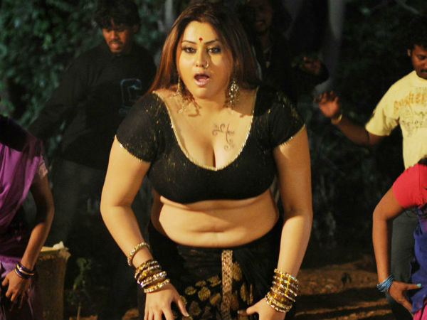 பொன் மானே கோவம் ஏனோ...