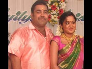 Ananya separates from husband Anjaneyalu Ananya separates from husband Anjaneyalu
