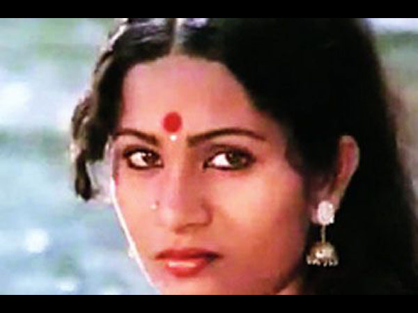 அழகி ஷோபா...