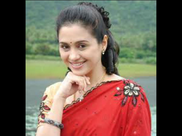 முத்தாரம் - தேவயானி