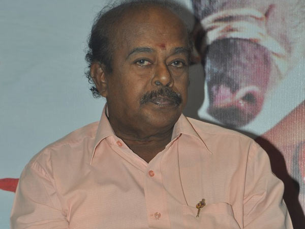 பாதியில் நிற்கிறதே?