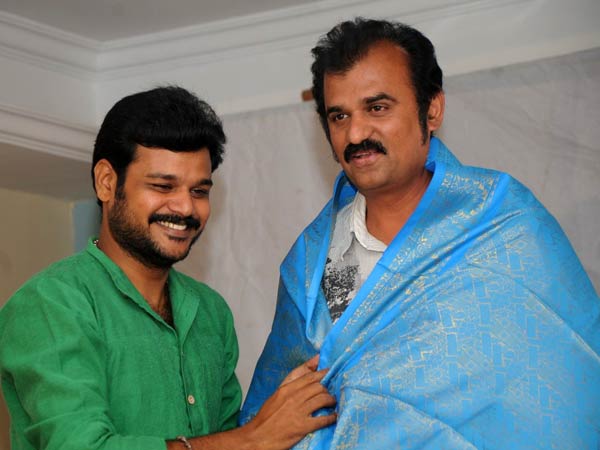 நீங்களும் பாடலாசிரியர்தான்