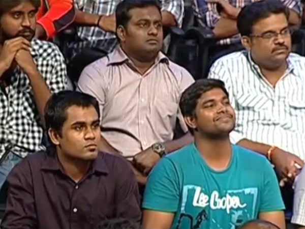 நீயா நானாவிலே