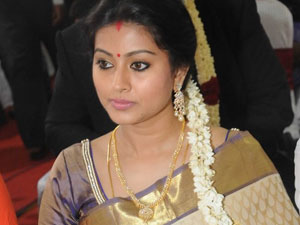 I never begging for chances, says Sneha I never begging for chances, says Sneha