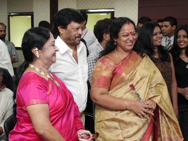 கன்னடத்துக் கலர் பைங்கிளி