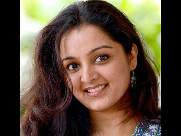 அழகு நடிகை மஞ்சு வாரியர்
