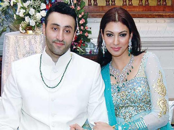 Yukta Mookhey Yukta Mookhey