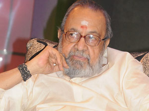 Poet Vaali in ICU Poet Vaali in ICU