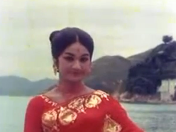 உலகம் சுற்றும் வாலிபன்