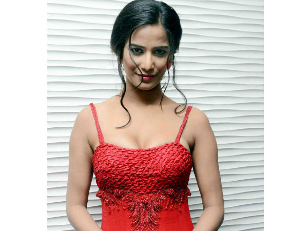 We welcome porn star but frown at own daughter: Poonam Pandey We welcome porn star but frown at own daughter: Poonam Pandey