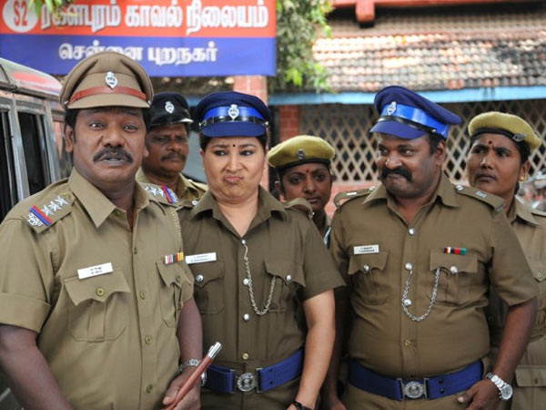பிற நடிகர்கள்...