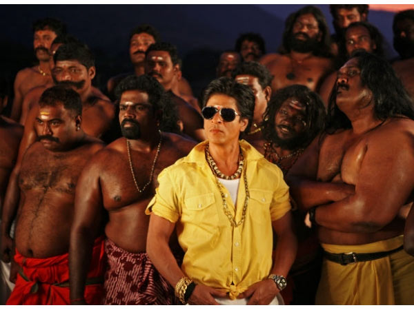 இருட்டுல தெரியாதே...