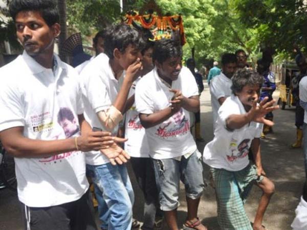 ஆடு வெட்டி, மொட்டை