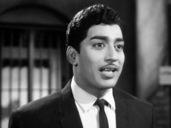 மிஸ்.. நான் உங்களை லவ் பண்றேன்