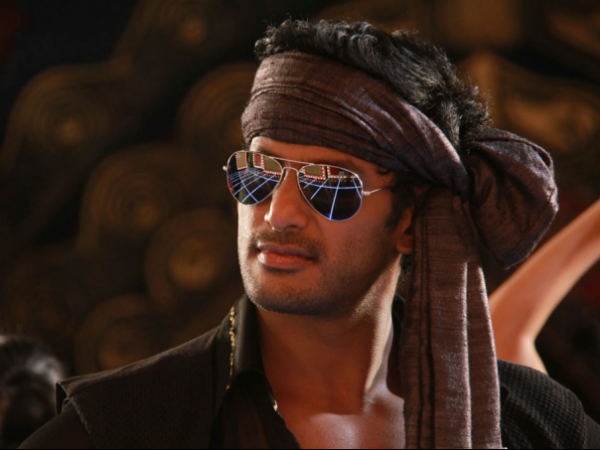 Vishal to release Madha Gaja Raja on his own Vishal to release Madha Gaja Raja on his own