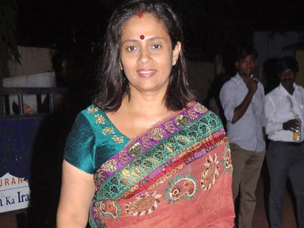விளாசித் தள்ளினார்