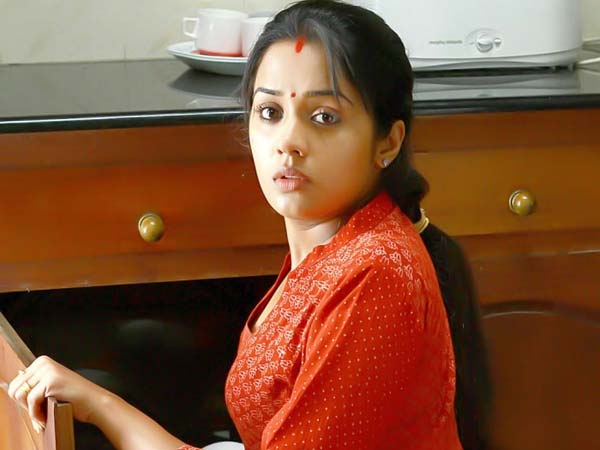 தீனா இசையில்....