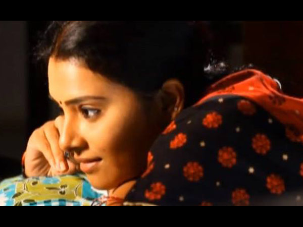 காதலை சொல்வாளா?