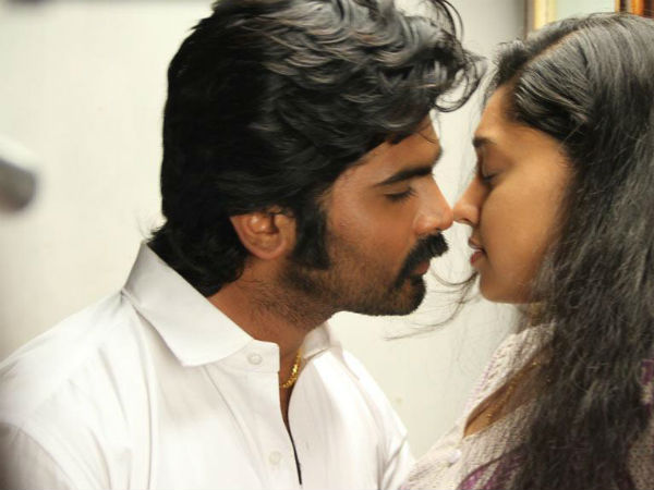 செத்துக் கொண்டிருக்கிறேன்