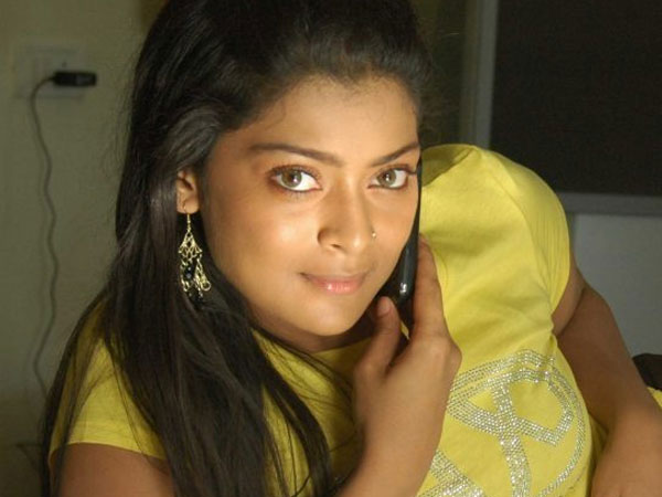 பார்த்து பார்த்து...