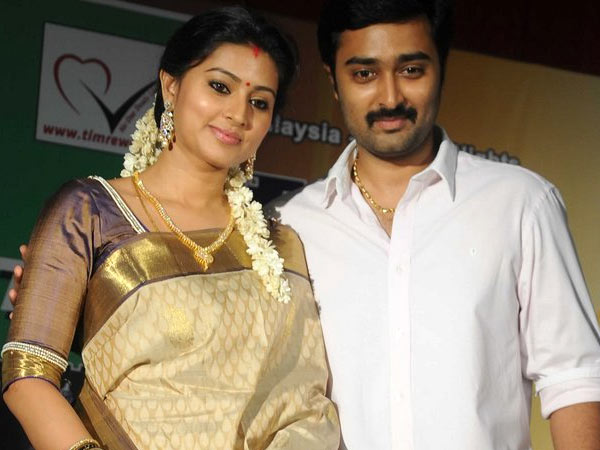 காத்திருந்த நிருபர்கள்- போலீஸார்