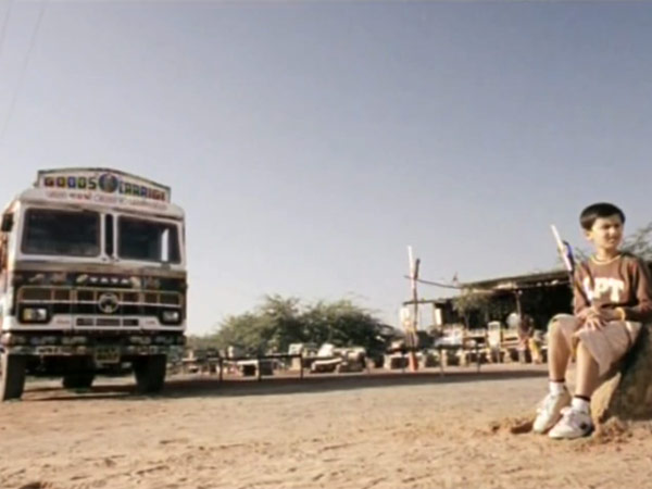 22 படங்கள் போட்டி...