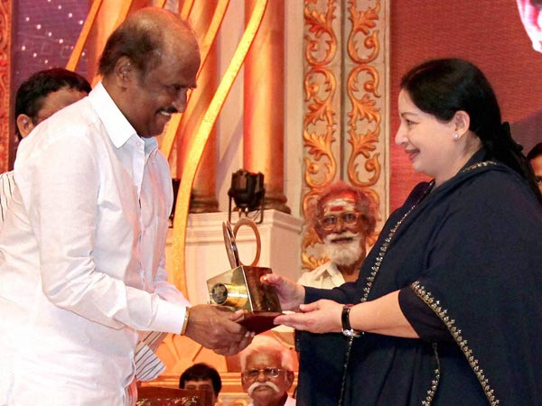 மூத்த கலைஞர்களுக்கு அவமதிப்பு