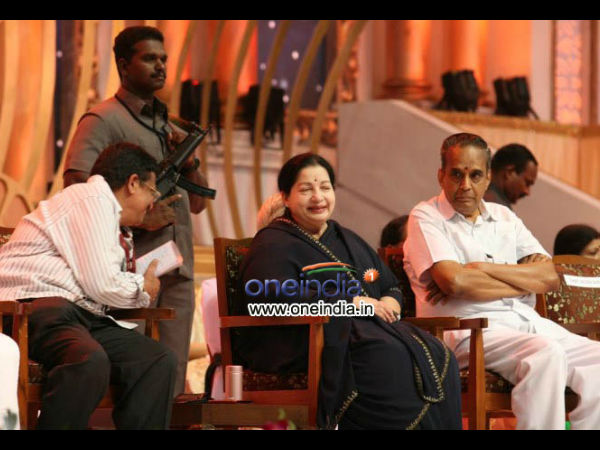 முதல் பெண் டாக்டர்....
