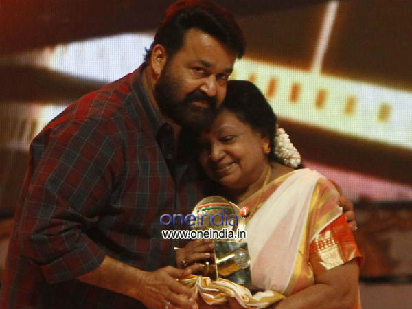 சாதனை விருதுகள்...