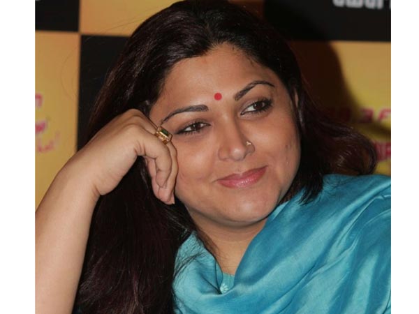 மும்பையில் பூத்த பூ