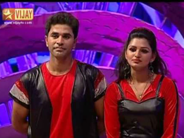 மானாட மயிலாட