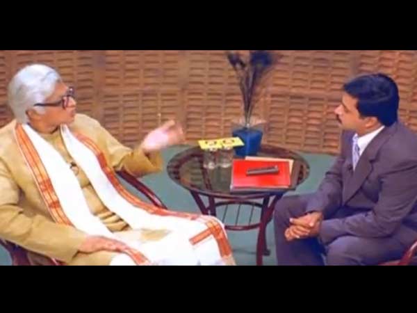 முதல்வன் பார்க்கிறேன்