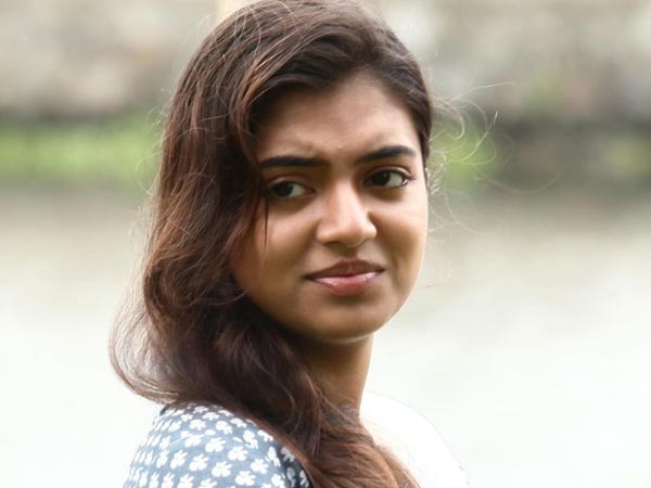 தினமும் உங்களைப் பத்தி எழுதறதுதான் வேலையா?