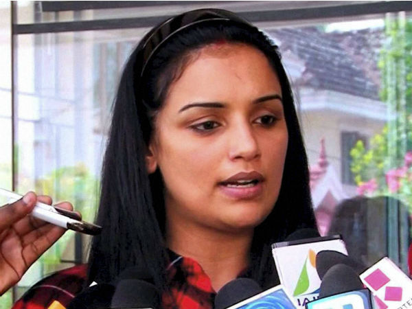 Was Swetha Menon threatened by Cong men? Was Swetha Menon threatened by Cong men?