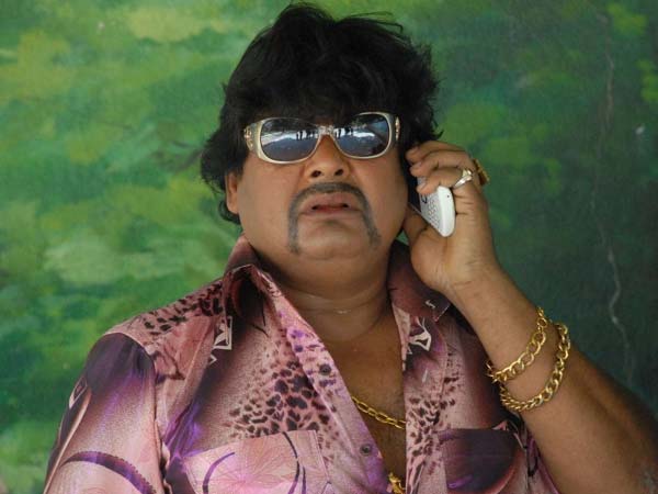 வம்புக்கு இழுக்கிறாங்களே?