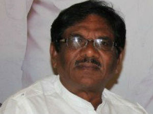 Dont stimulate actors - Bharathiraja's advise to media Dont stimulate actors - Bharathiraja's advise to media