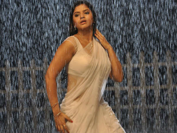 கவர்ச்சியாக நடிப்பீர்களா..?