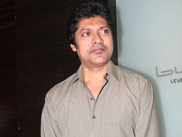 கடல் சார்ந்த இடங்களில் படப்பிடிப்பு நடத்துவீர்களா...