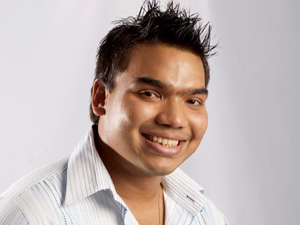 Does Namal Rajpakse still have that actress' photo with him? Does Namal Rajpakse still have that actress' photo with him?