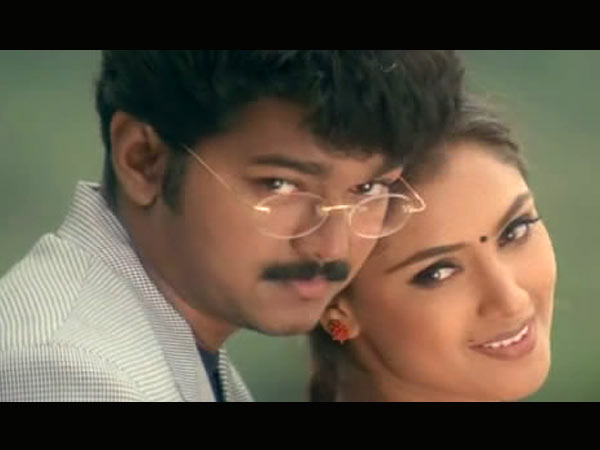 துள்ளாத மனமும் துள்ளும்