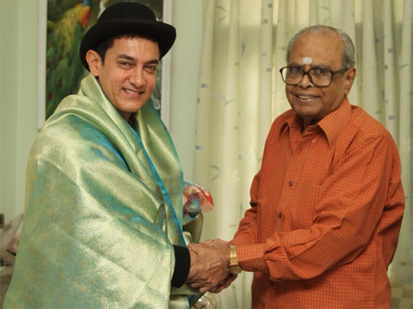 Aamir Khan meets K Balachander Aamir Khan meets K Balachander