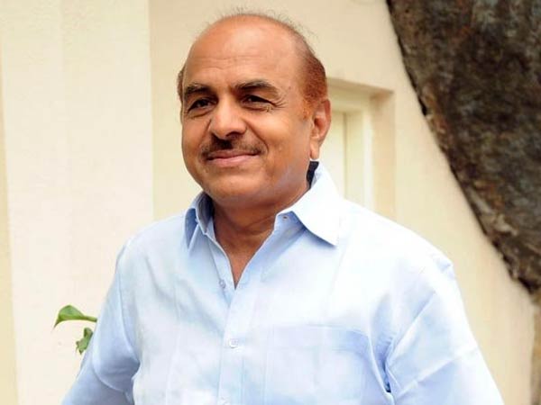 பத்திரங்களை கொடுத்து