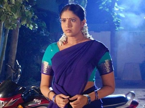 இணையும் காதலர்கள்