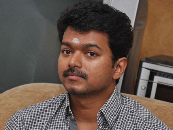 Vijay compensates Rs 5 cr for Thalaiva loss Vijay compensates Rs 5 cr for Thalaiva loss